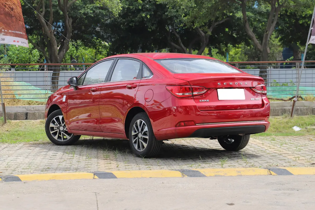https://gcc-1307444343.cos.ap-singapore.myqcloud.com/cc/car-image/edad4252